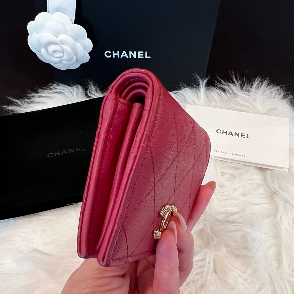 Chanel Quilted Caviar Compact Wallet - Picture 4 of 13